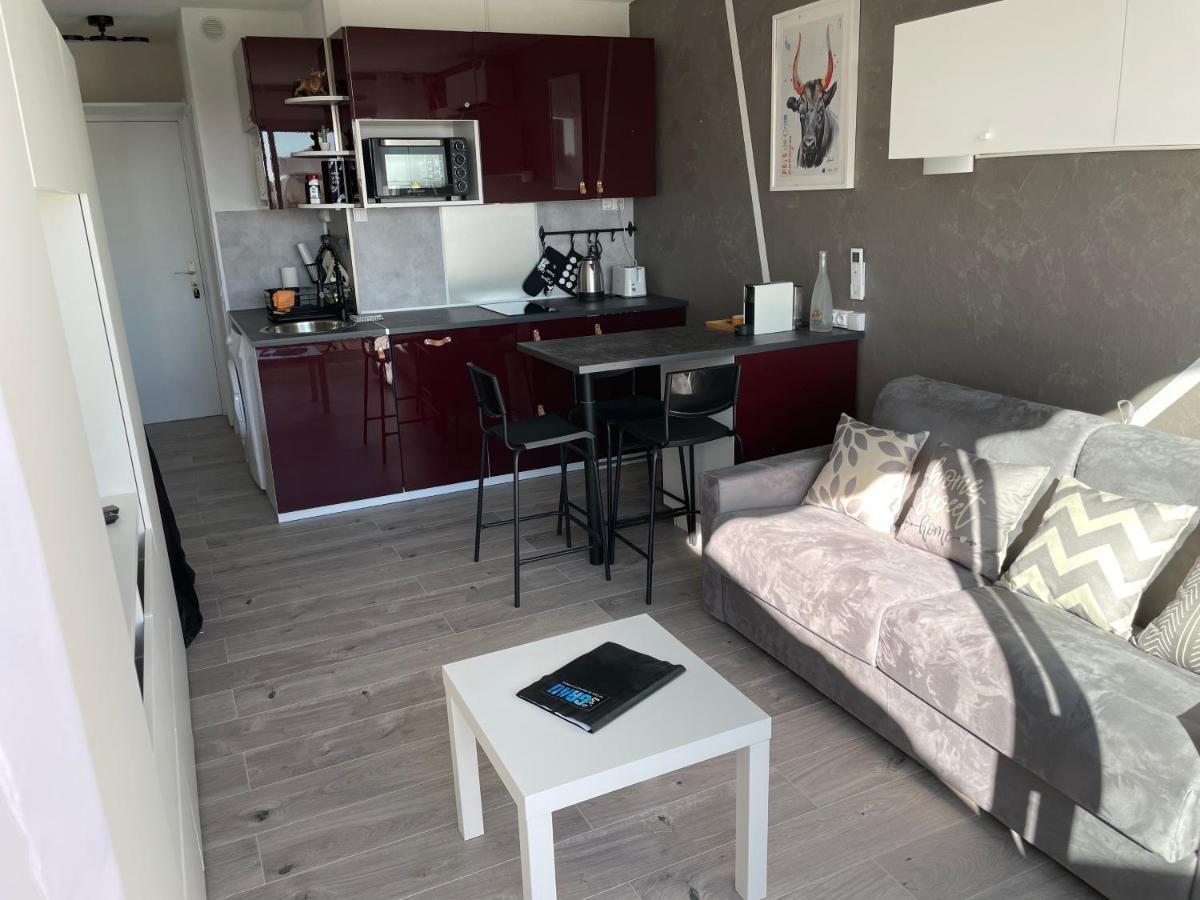 Superbe Studio, Terrasse, Piscine, Parking Le Grau-du-Roi Esterno foto